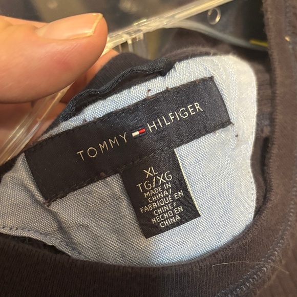 Men's Black Sweater Tommy Hilfiger - Picture 2 of 2